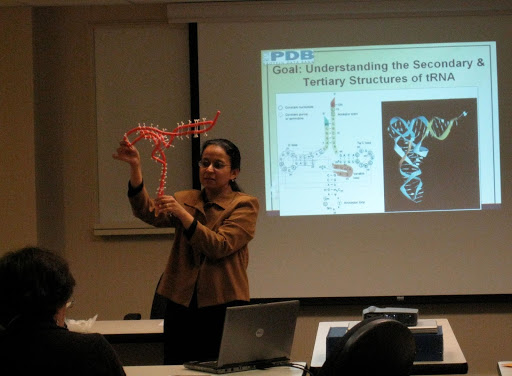 Shuchismita Dutta teaching using a 3D molecular structure